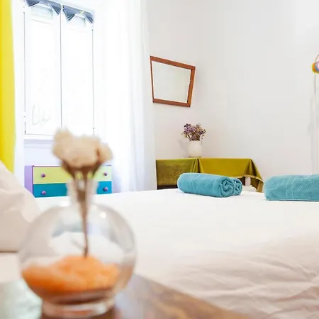 Bed & Breakfast Luna Parque Lisbon